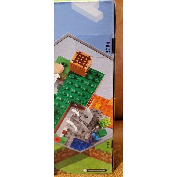 248 Piece Lego Minecraft 21166 The Abandoned Mine Building Block Set Sealed - Picture 5 of 10